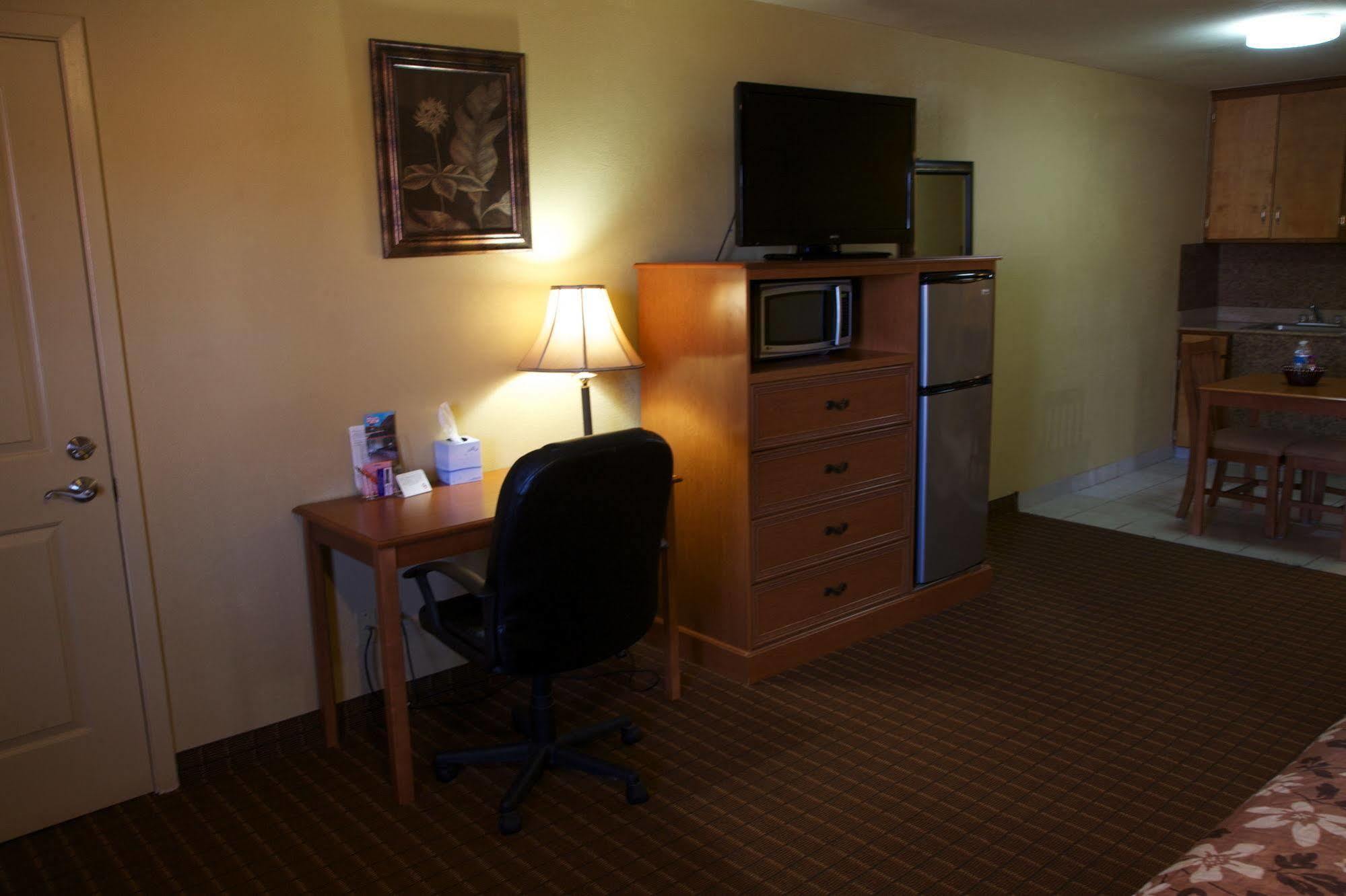 Coach Light Inn Brenham Εξωτερικό φωτογραφία